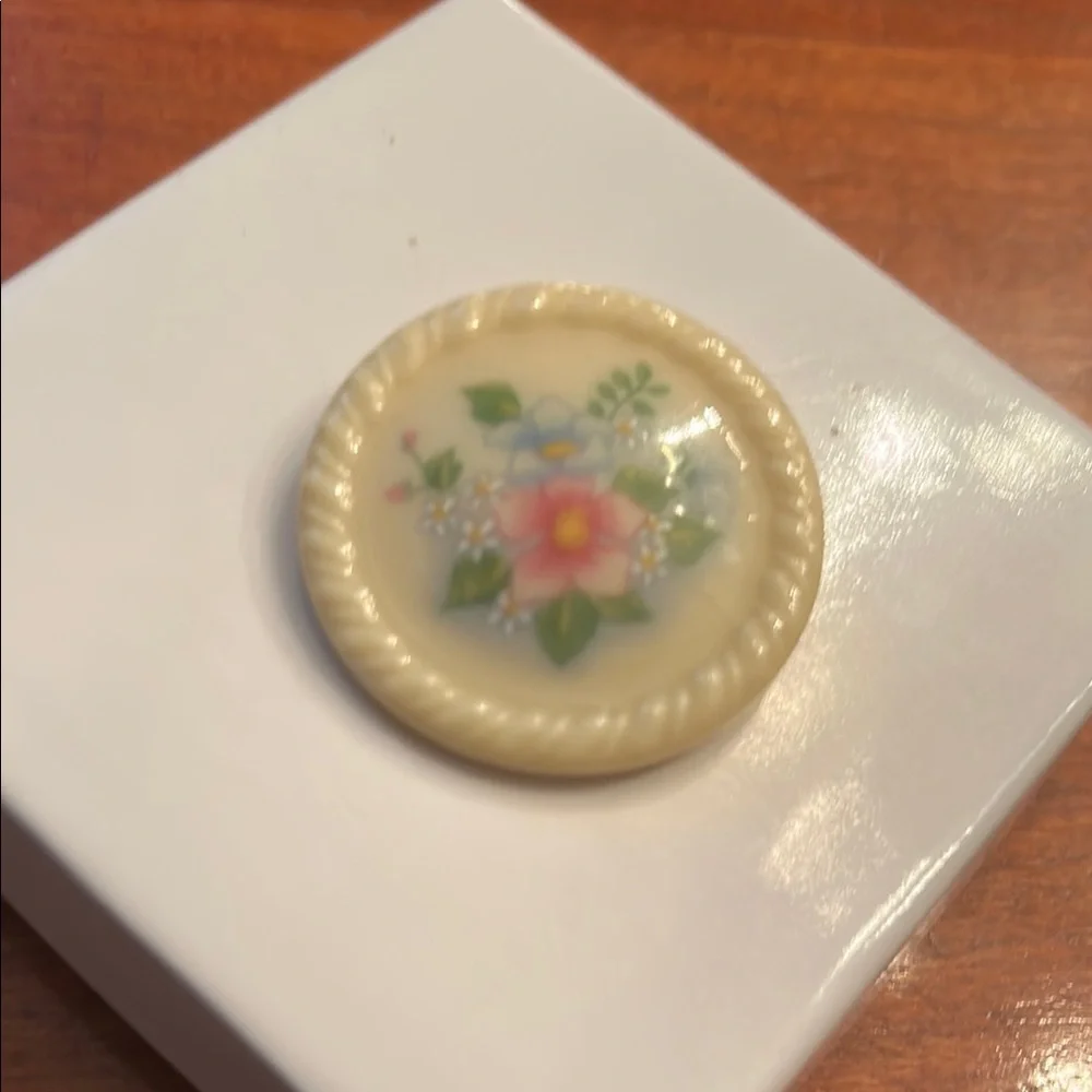 Vintage Avon floral ceramic brooch cream pink green  Grandmacore cottagecore